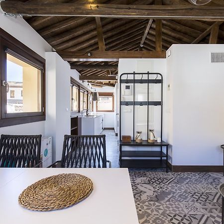 Shine Alcaiceria Aparthotel Гранада Екстериор снимка