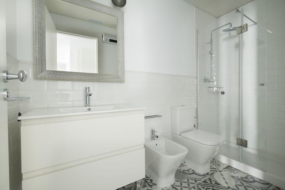 Shine Alcaiceria Aparthotel Гранада Екстериор снимка